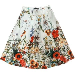 Zara White Floral Print Pleated Zip Up Fit Flare Bottom SkirtZara White Floral P